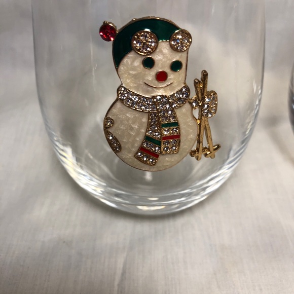 Pair of Jeweled Snowman Stemless Wine Glasses. Hand Wash Only! - Picture 2 of 6